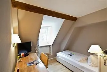 Schloss Heinsheim 4*