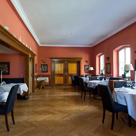 ホテル Schloss Heinsheim