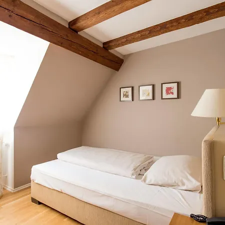 Schloss Heinsheim ホテル 4*